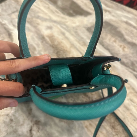 Like new Rebecca Minkoff leather crossbody in rare gem color 💎 - Picture 3 of 7